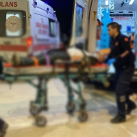 Kamyon kasasından düşen işçi yaralandı