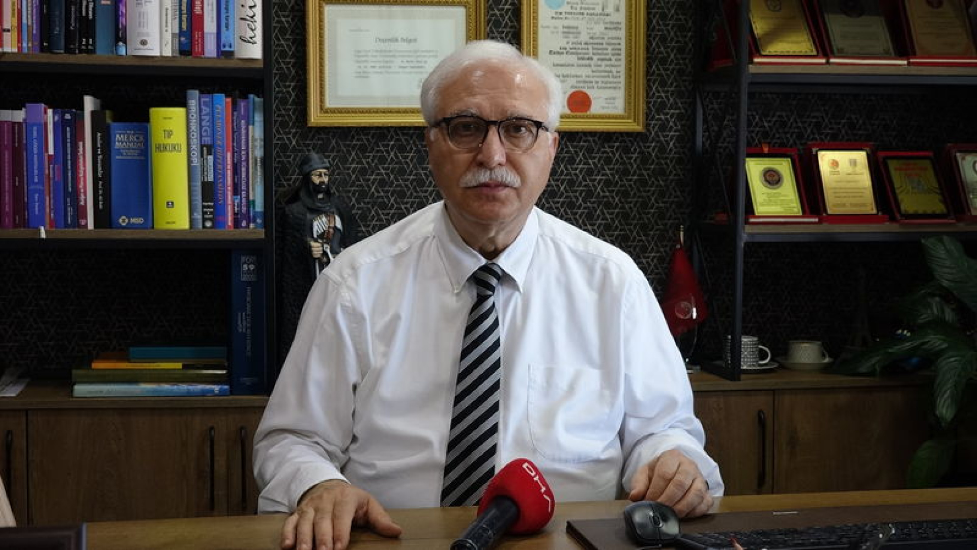 Prof. Dr. Özlü'den Ramazan'da 'Sahur Öksürüğü' Uyarısı: Nedeni Reflü
