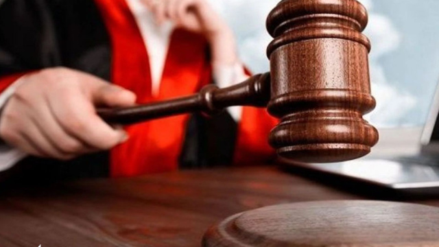 Eski çalışanının fotoğrafını paylaşan patrona hapis!