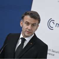 Macron'dan aşırı sağcıların eylemi öncesi sükunet çağrısı