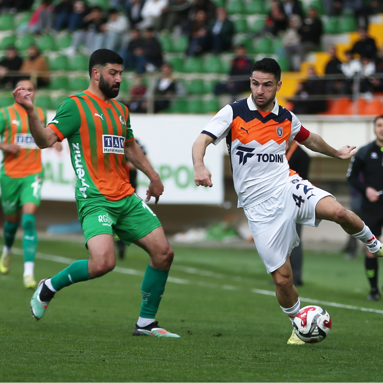 Alanya'da kazanan Başakşehir!