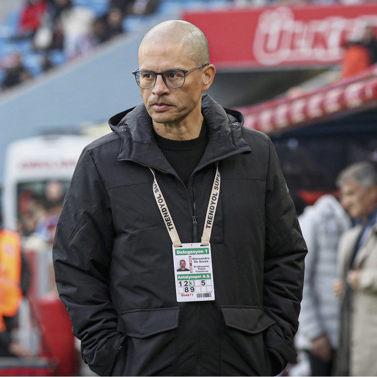 Alex, yeni takımına imzayı attı!