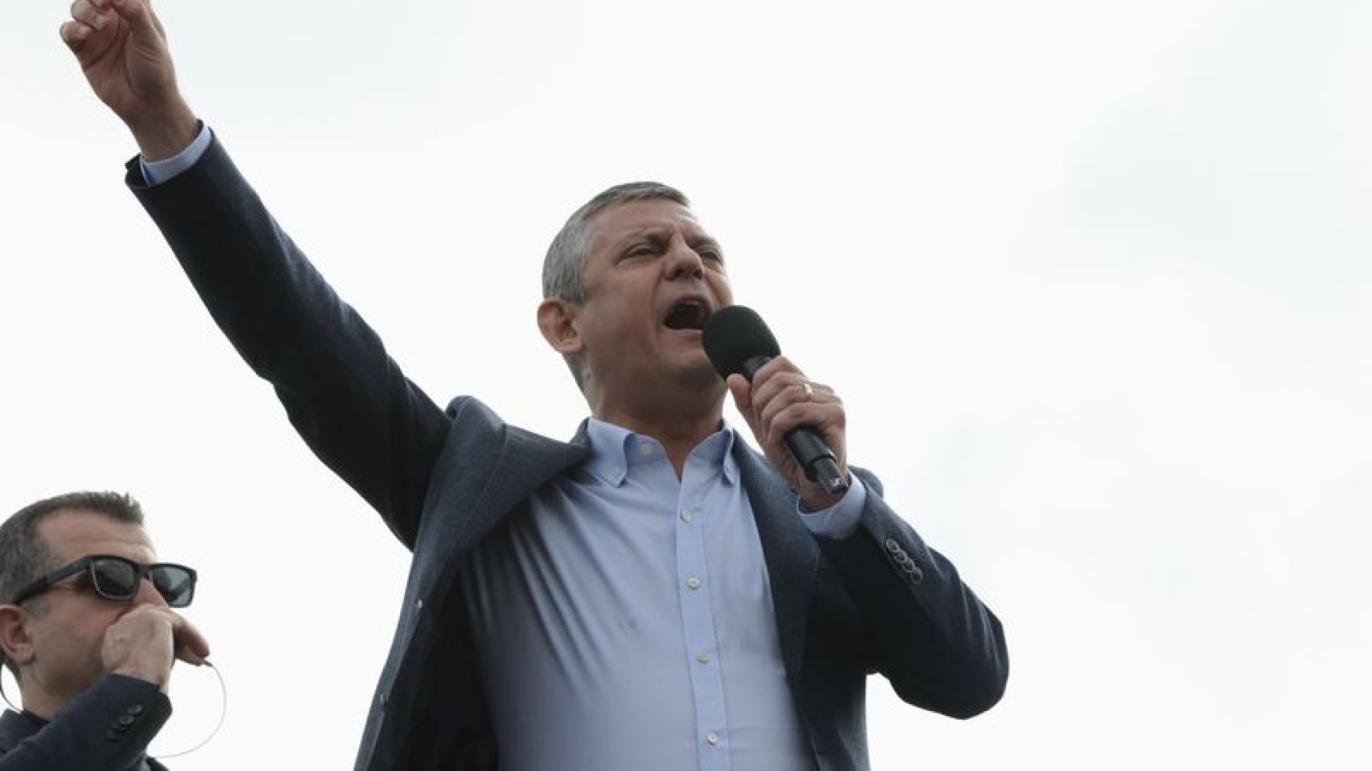 Özgür Özel Kocaeli'de Açıkladı: Asgari Ücret 39 Bin TL, Emekli Maaşı Eşitlenecek