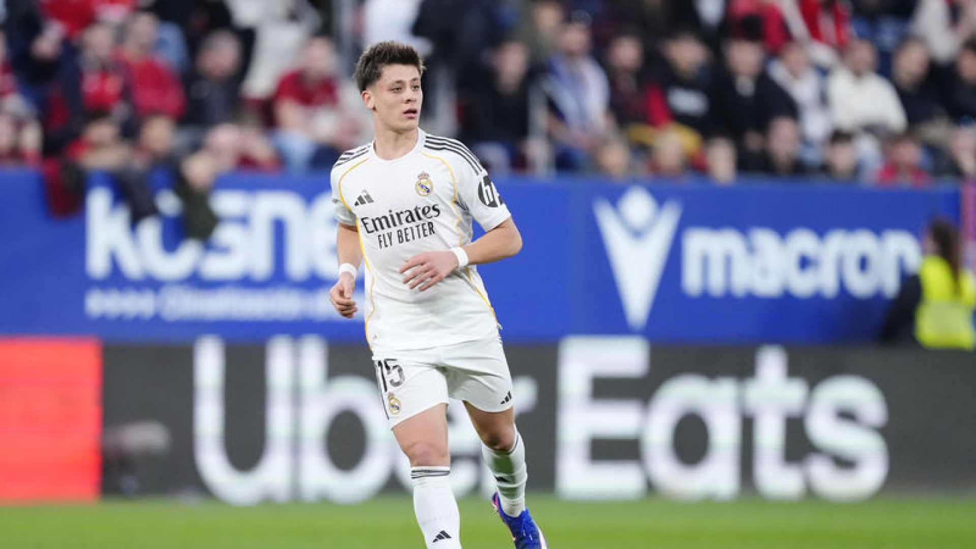 Real Madrid, Osasuna'ya 2-1 Yenilerek Şampiyonluk Yolunda Büyük Darbe Aldı