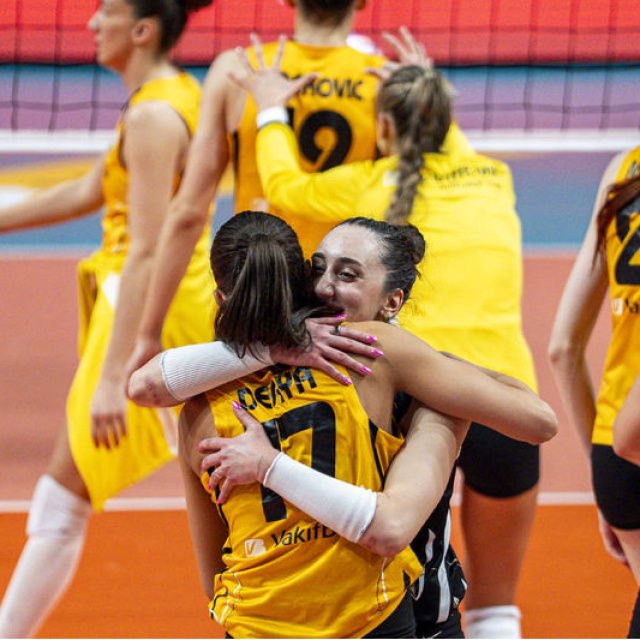 VakıfBank, derbide F.Bahçe'yi devirdi!