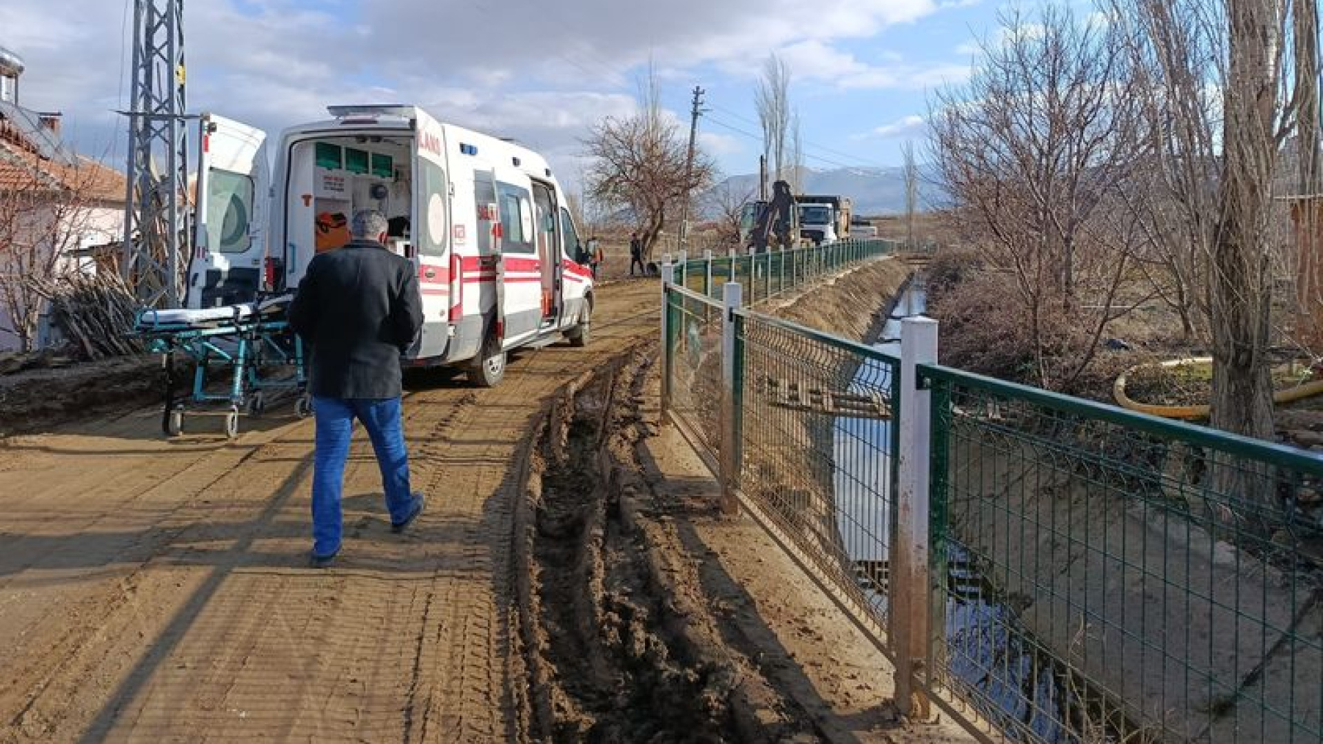 Malatya'da altyapı çalışmaları sırasında göçük: 2 işçi yaralı | Son dakika haberleri