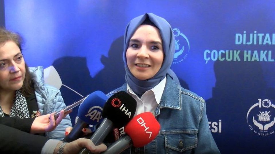 Bakan Göktaş, 'Külliye'de Ramazan' etkinlik alanını ziyaret etti