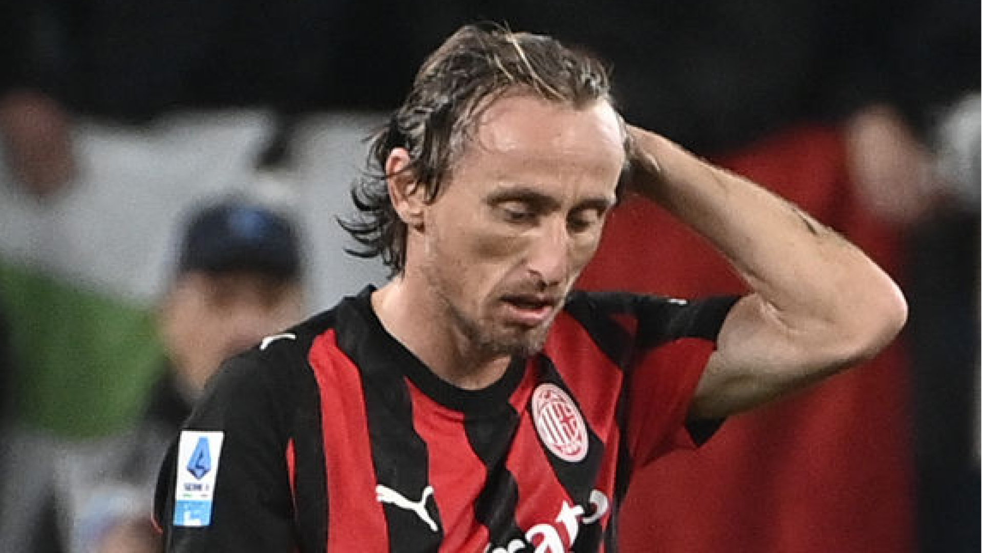 Milan Evinde Parma'ya Yenildi, Lider Inter'le Fark 10 Puana Çıktı