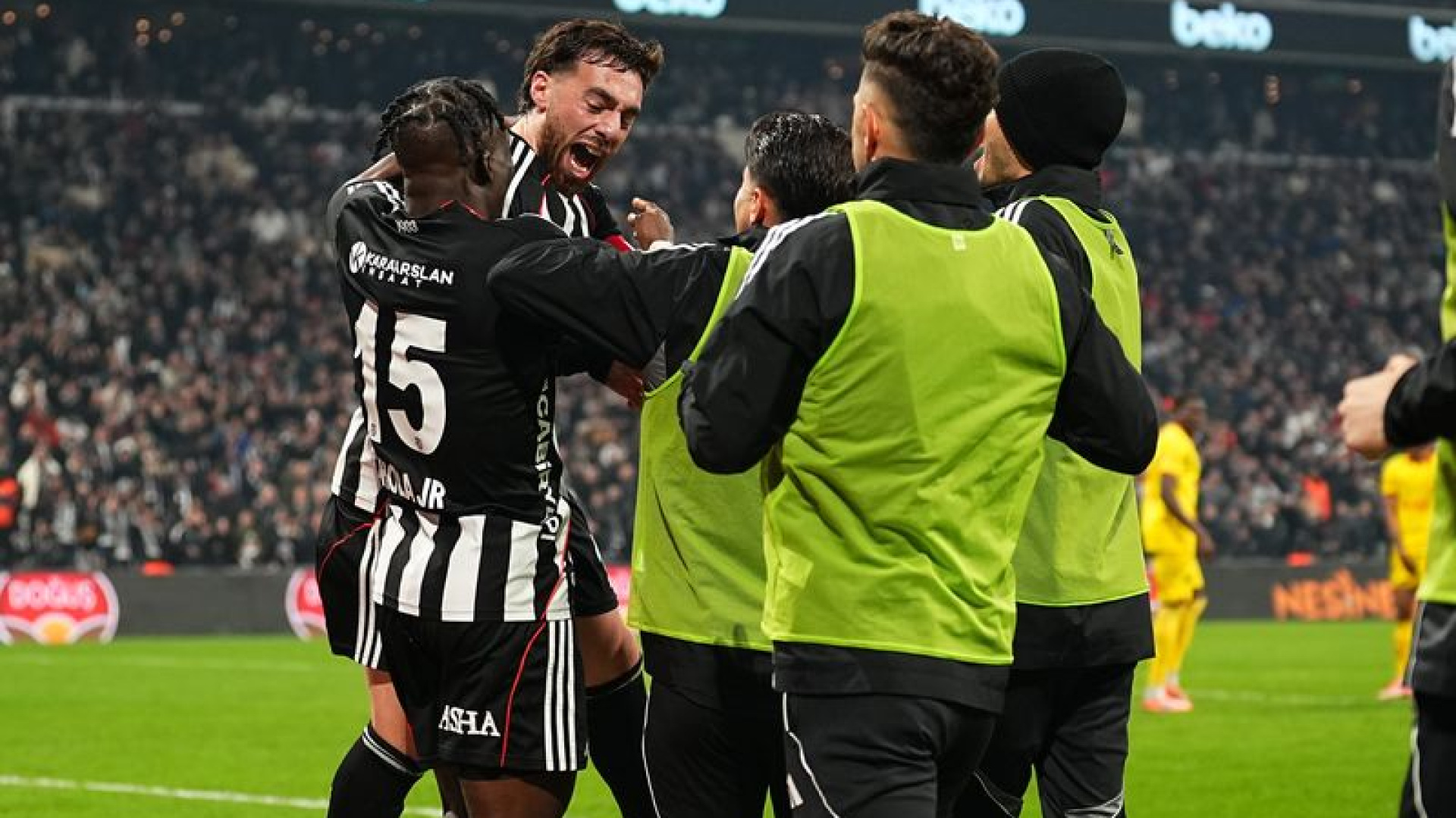 Beşiktaş Kaptanı Orkun Kökçü, Göztepe Maçında İki Asistle Skor Katkısını Sürdürdü