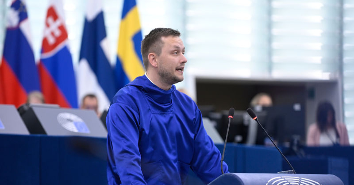 ABD-Grönland hattında "hastane gemisi" tartışması