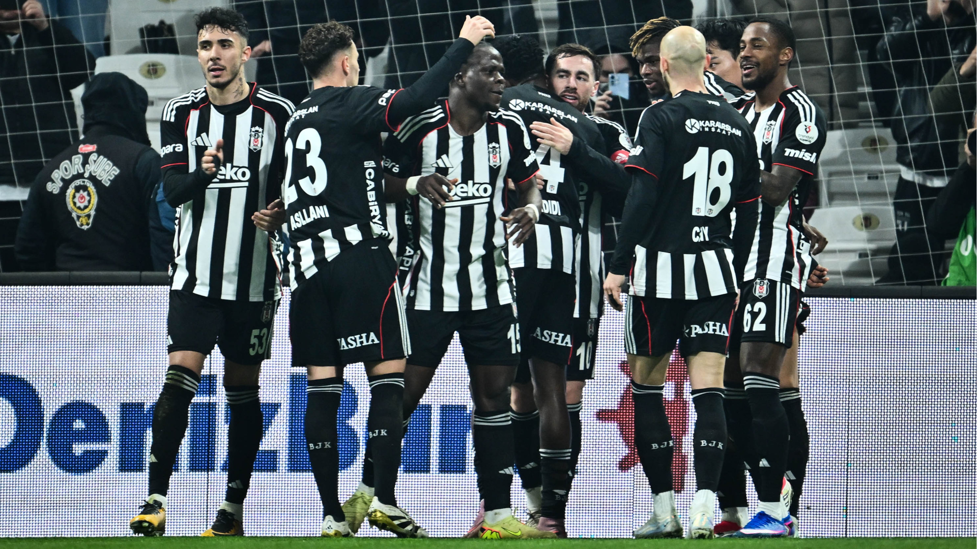 Spor yazarları Beşiktaş-Göztepe maçını değerlendirdi - Beşiktaş Haberleri