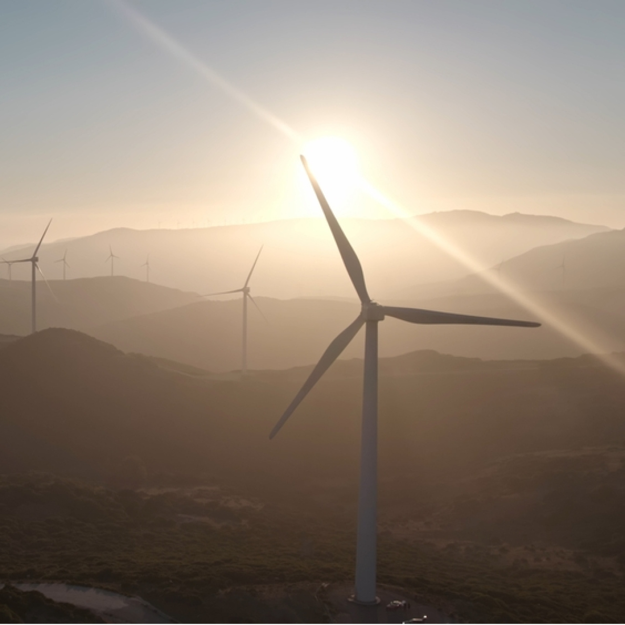 Güneş ve rüzgar kurulu gücü toplamı 40 bin megavatı aştı