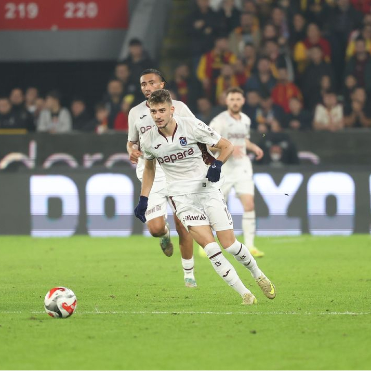 Deplasmanda yüzde 61 galibiyet oranı!