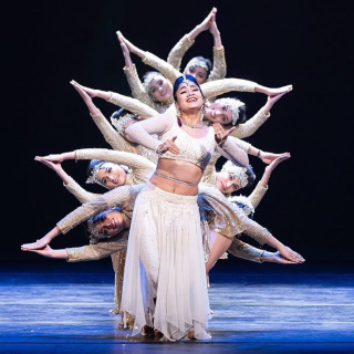 Bollywood'un ritmi 'Taj Express'le İstanbul'a geliyor