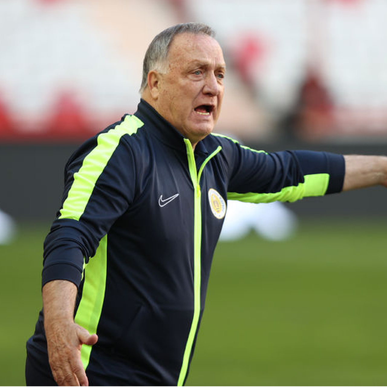 Curaçao'da Advocaat görevinden ayrıldı