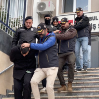 ‘Şapkalı Volkan’ çetesi çökertildi!