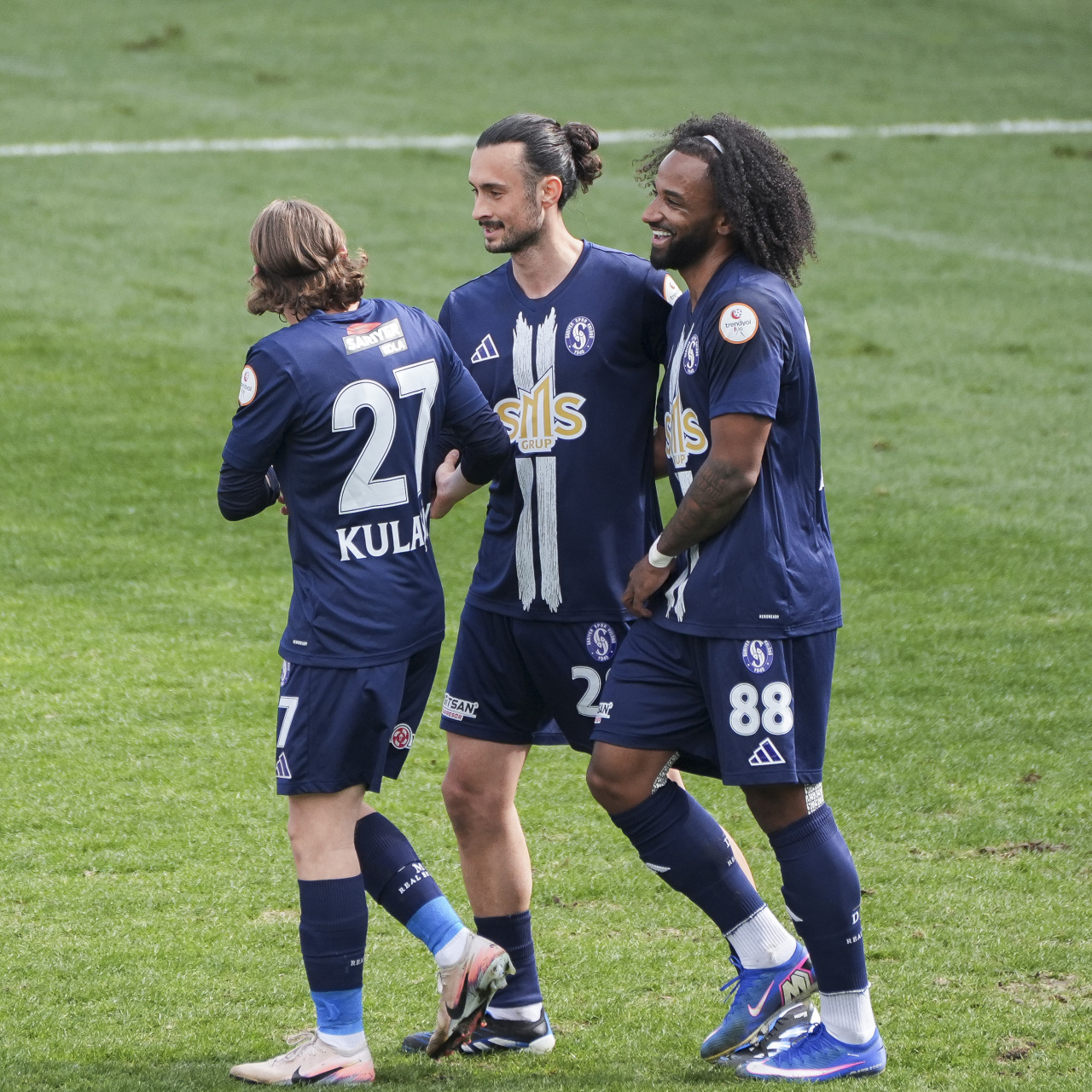 Sarıyer'den A. Demirspor'a farklı tarife!