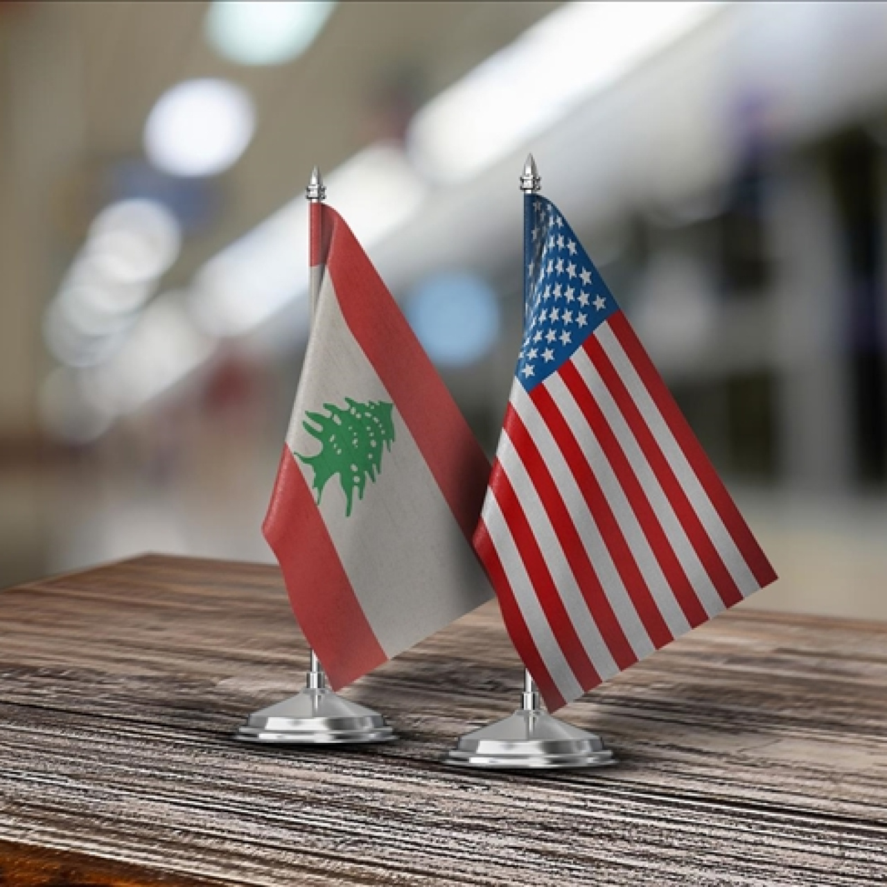 ABD, bazı diplomatların Lübnan'ı terk etmesini istedi