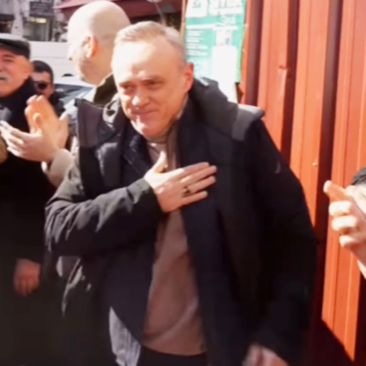 Sette alkışlarla karşılandı