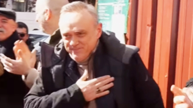 Sette alkışlarla karşılandı