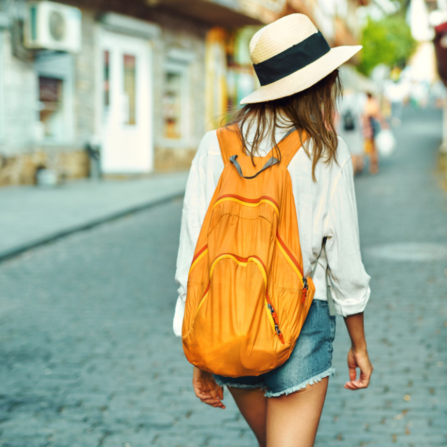 Tek başına seyahatte basit ipuçları