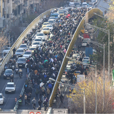 İran'da protestolar yeniden başladı