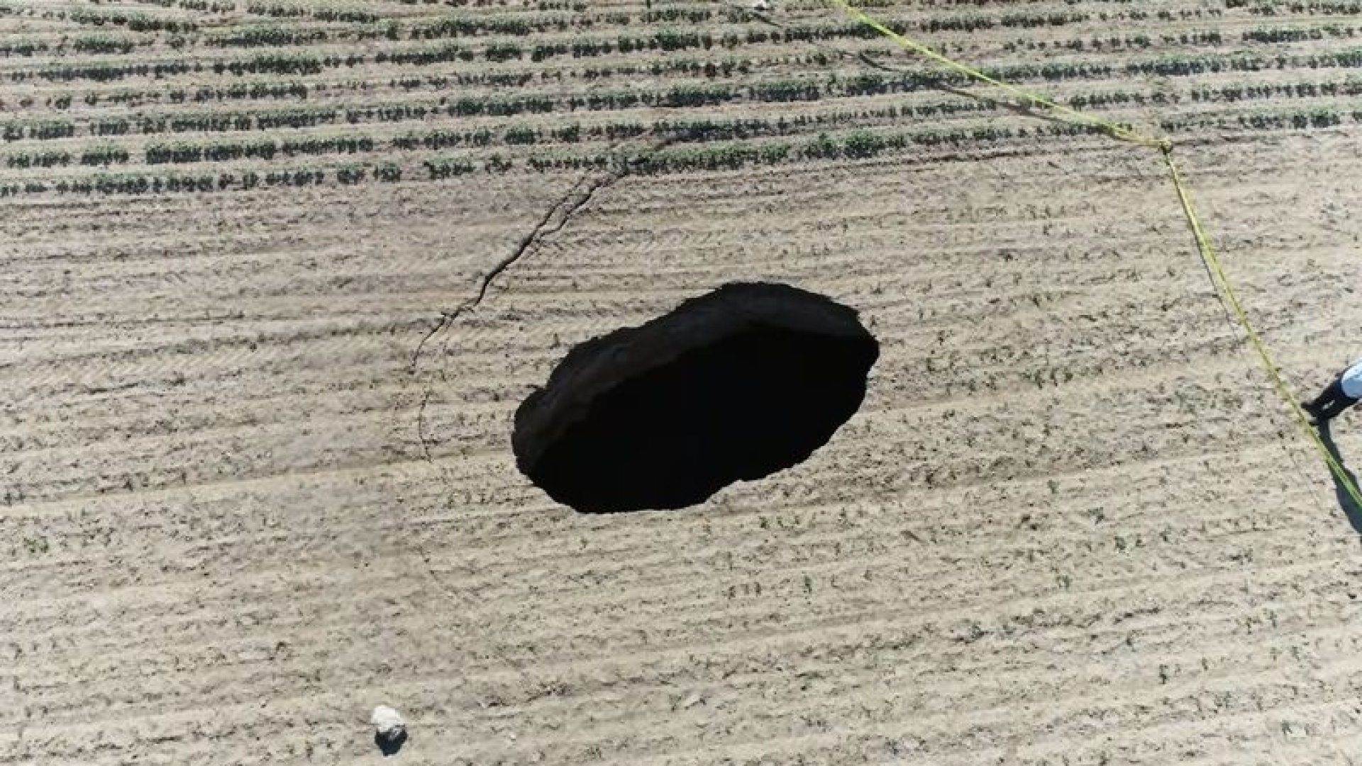 Aksaray'da Obruk Tehlikesi Büyüyor: 86 Obruk Tespit Edildi, Yerleşim Yerleri Risk Altında