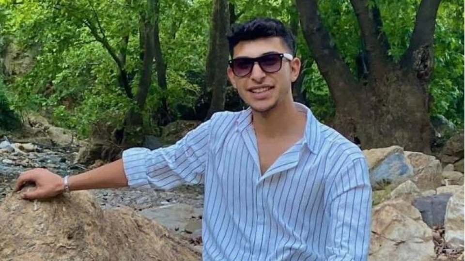 Elektrik akımına kapılıp öldü