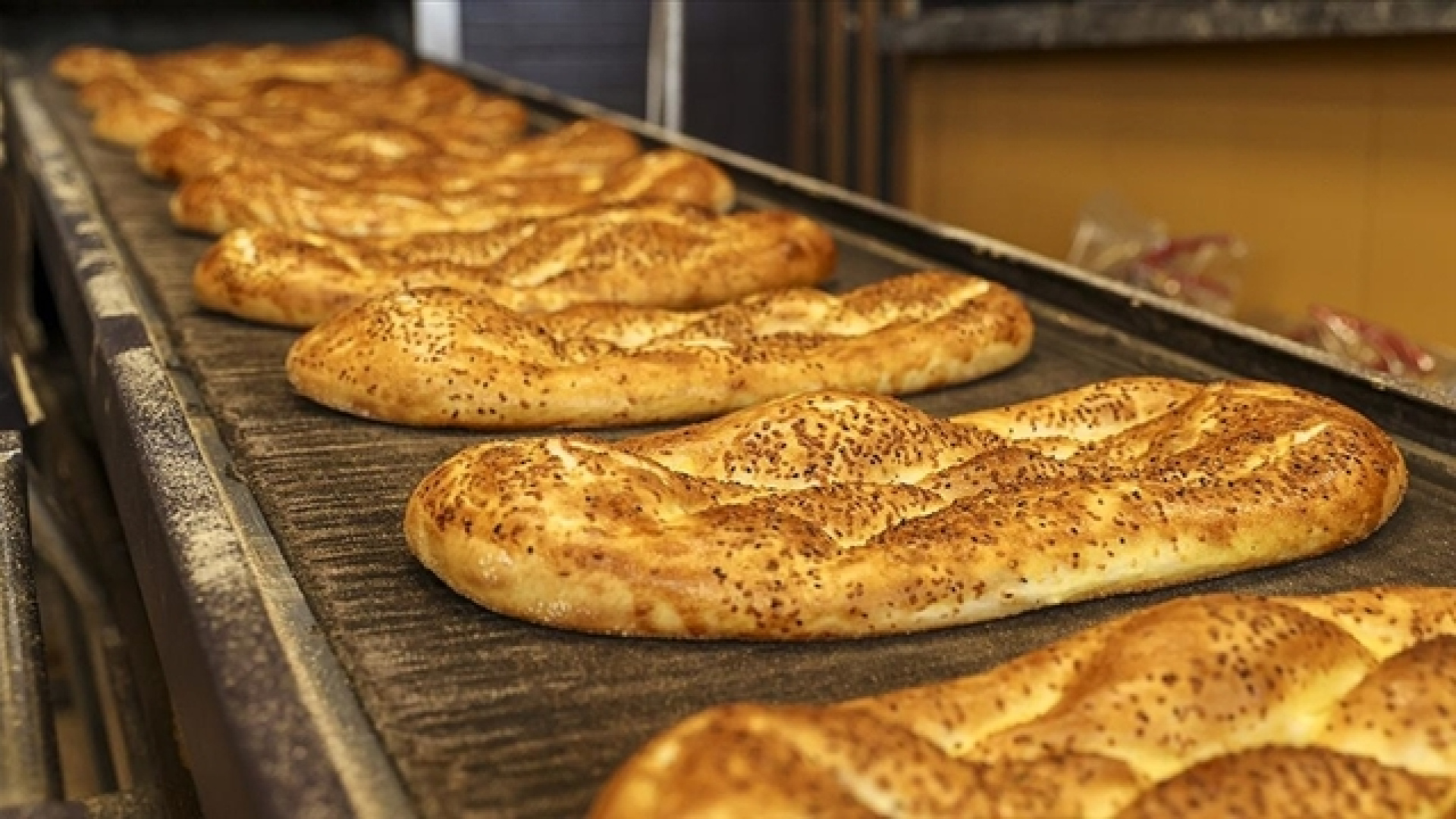 Evde Ramazan Pidesi Yapımı: Doğal, Kolay ve Lezzetli Tarif