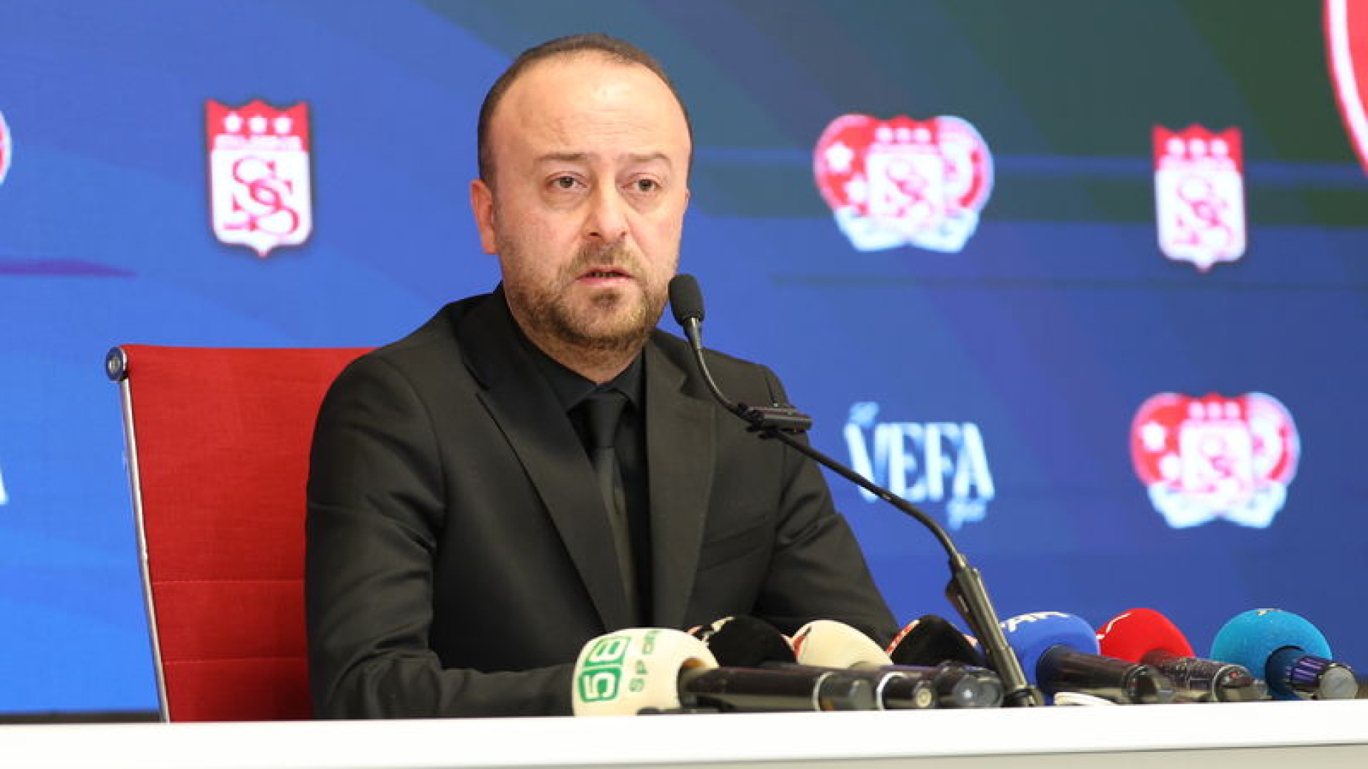 Sivasspor Başkanı Burak Özçoban: Bu Ligde Yenemeyeceğimiz Takım Yok