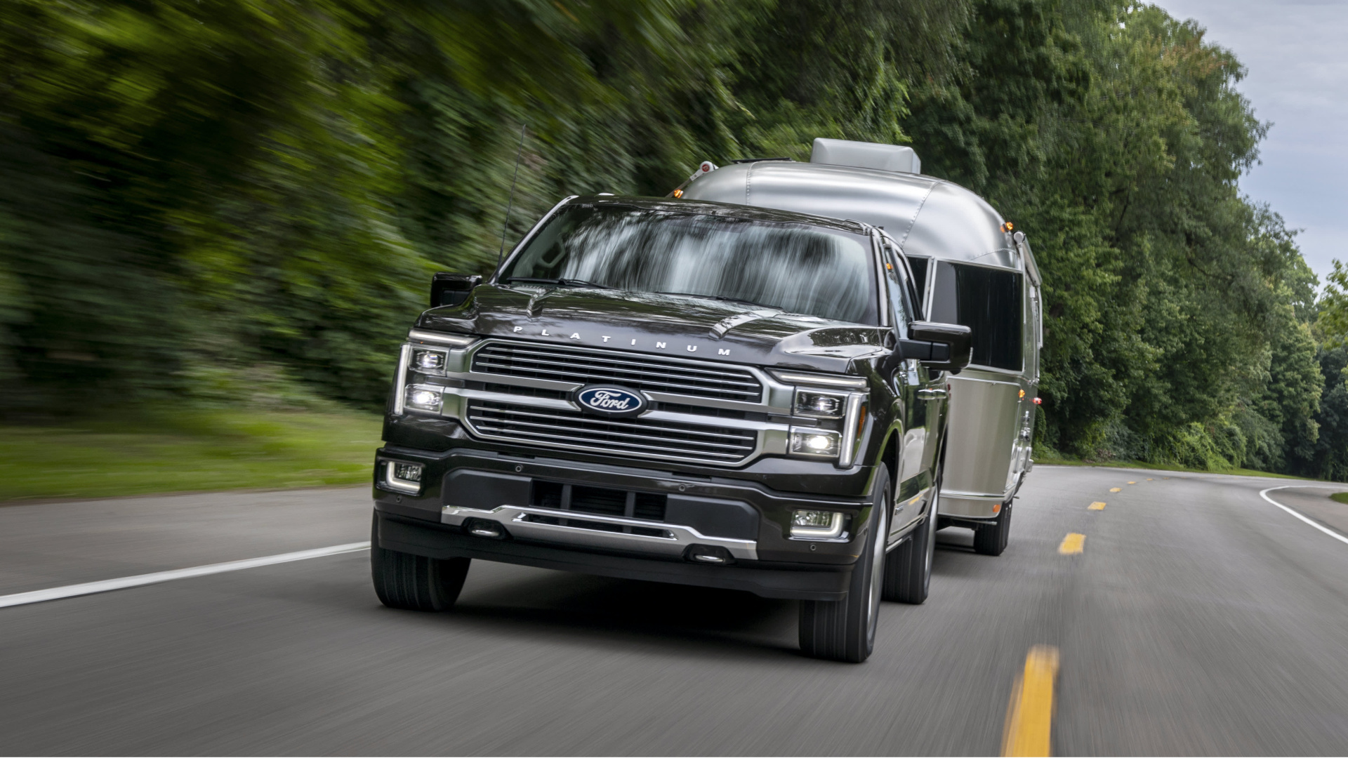 Ford, ABD'de 400 Binden Fazla Explorer'ı Süspansiyon Hatası Nedeniyle Geri Çağırıyor
