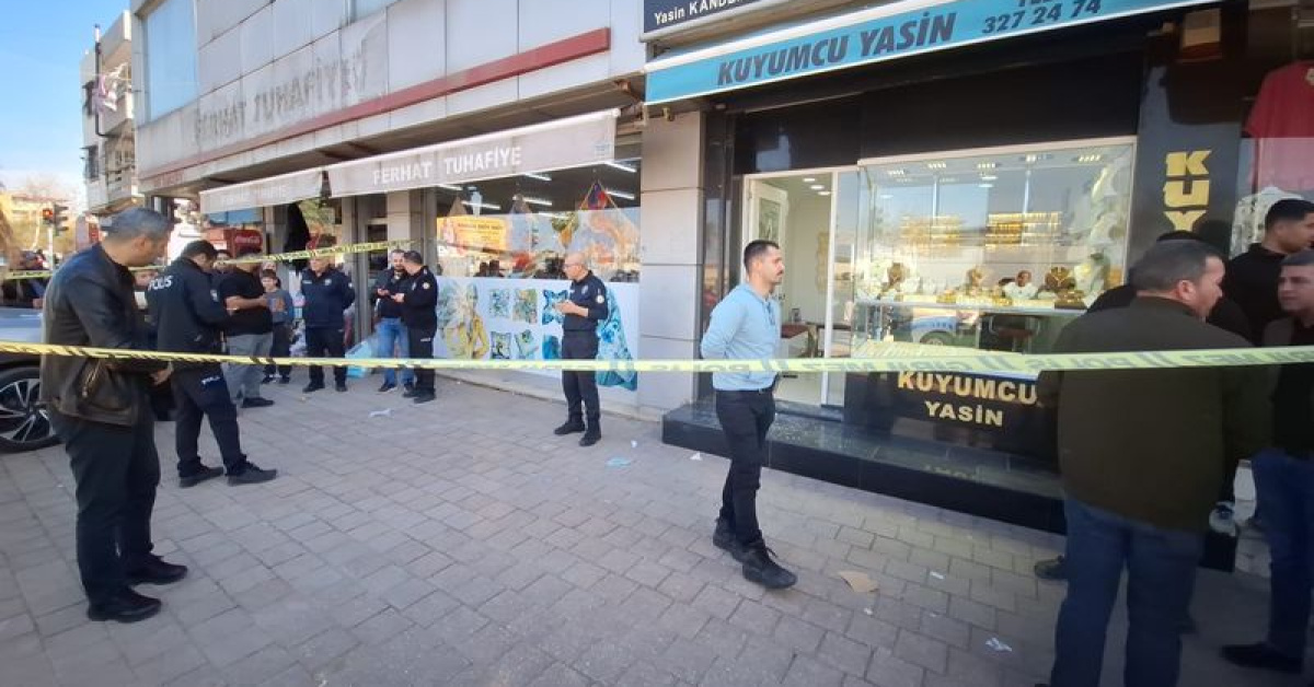 'Epstein Mağduru' Rina Oh'un Topkapı Sarayı Takıntı Hikaye