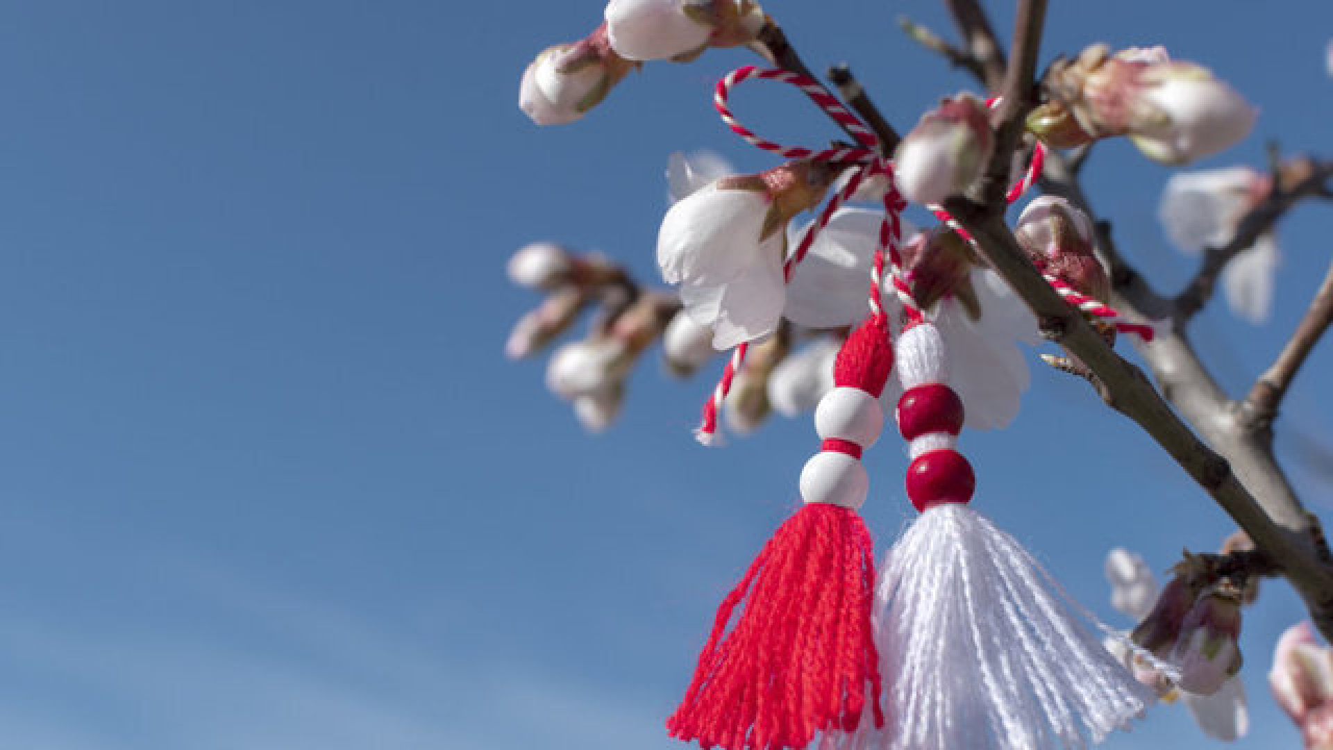 Marteniçka hikayesi ne, bilekliği nasıl yapılır? 2026 Marteniçka ne zaman? Marteniçka bilekliği ayın kaçında takılır, ne zaman çıkartılır?