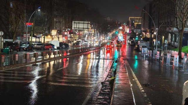 İstanbul'un bazı bölgelerinde sağanak etkili oluyor