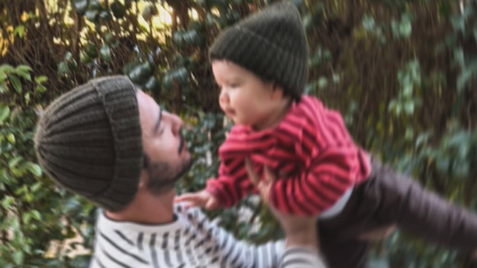 Baba-oğul bir örnek giyindi