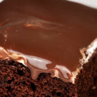 Evde yaş pasta nasıl yapılır?