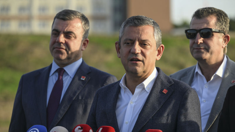 Özgür Özel İmamoğlu'nu ziyaret ediyor