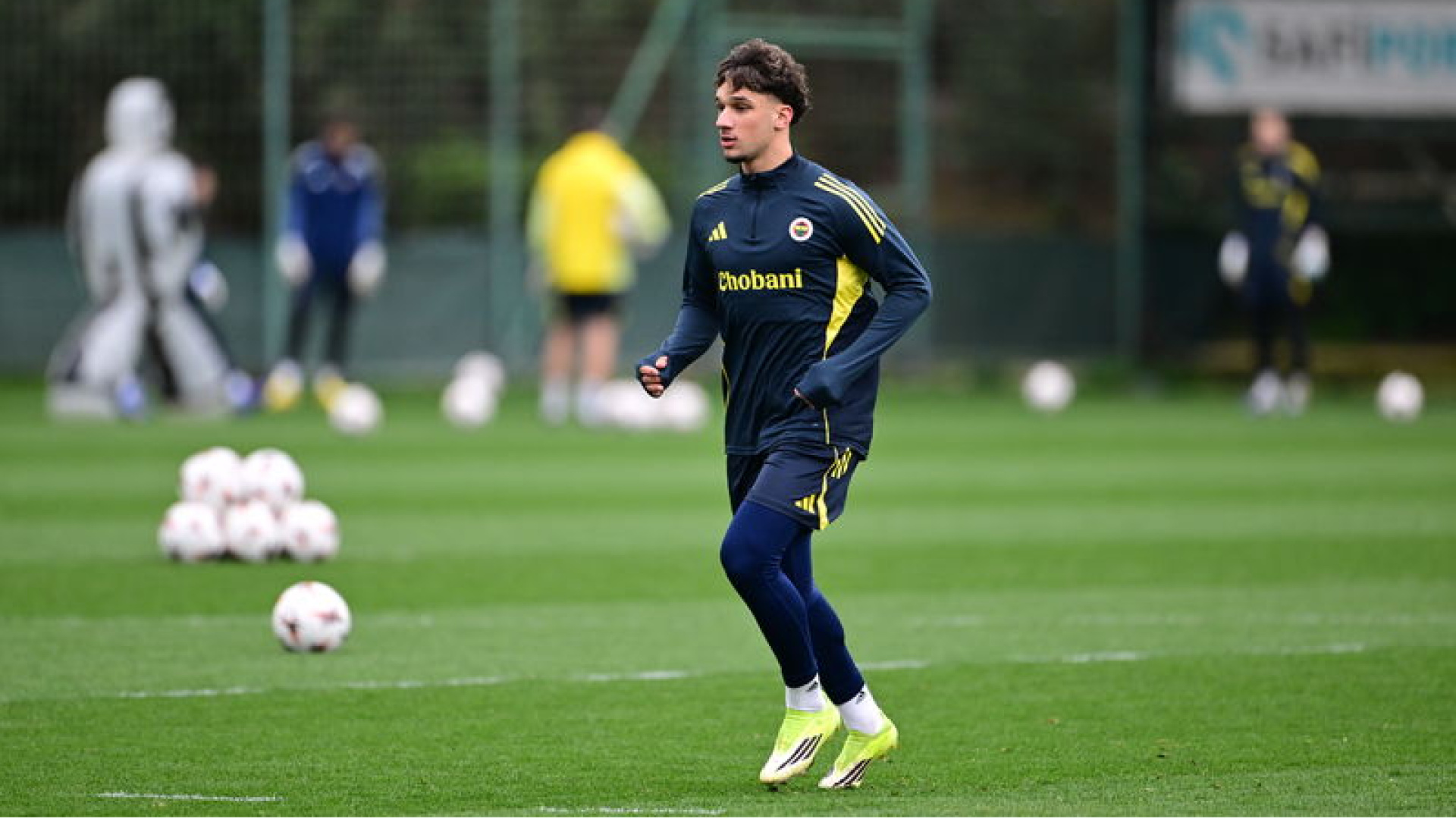 Çağrı Hakan Balta, Fenerbahçe'de İlk Antrenmanına Çıktı!
