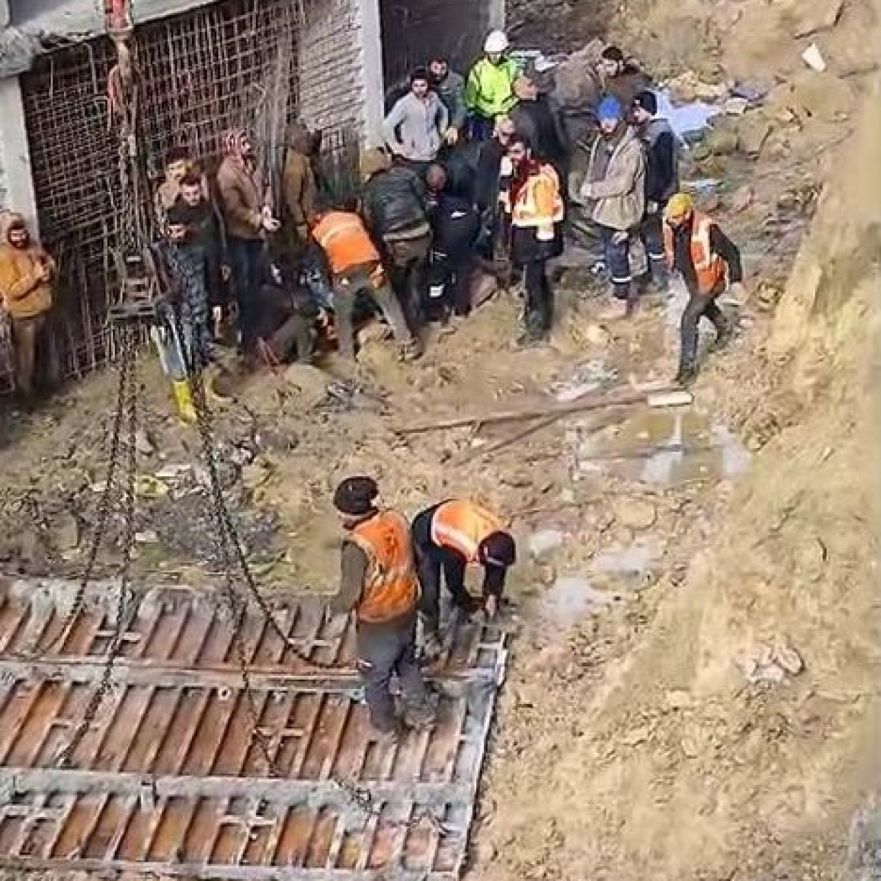 Genç işçi şantiyede can verdi