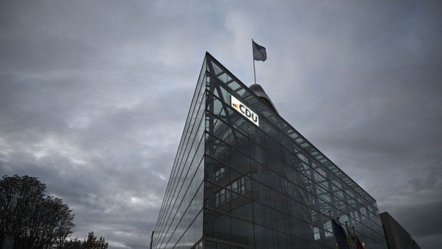 Almanya'da vatandaşlık için 8 yıl ikamet talebi