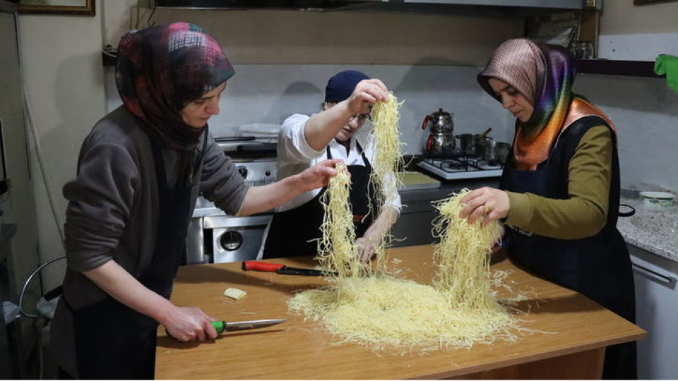 Evde kadayıf hamuru nasıl yapılır?