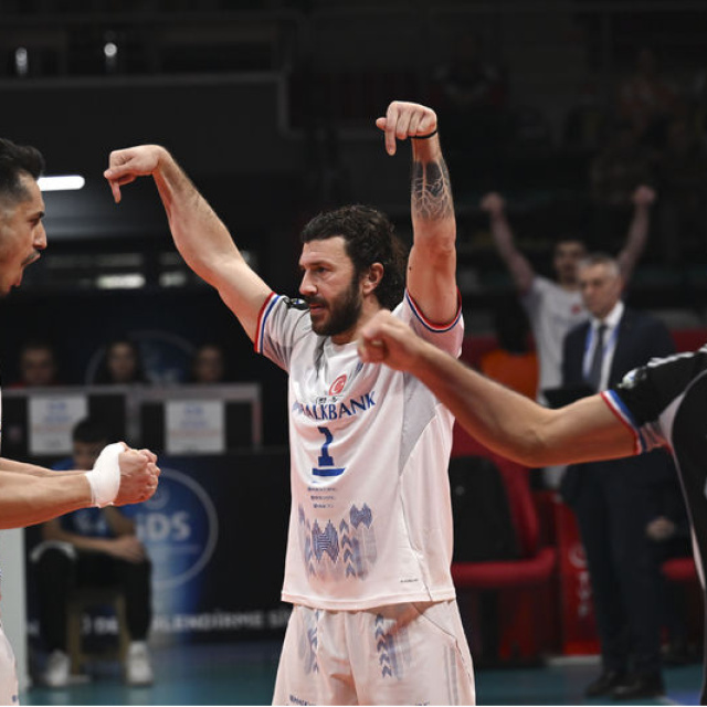 Halkbank, F.Bahçe Medicana'ya set vermedi!