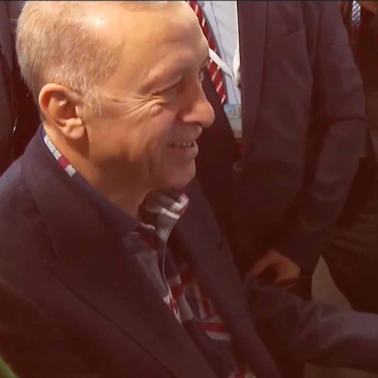 Cumhurbaşkanı Erdoğan'a doğum günü şarkısı