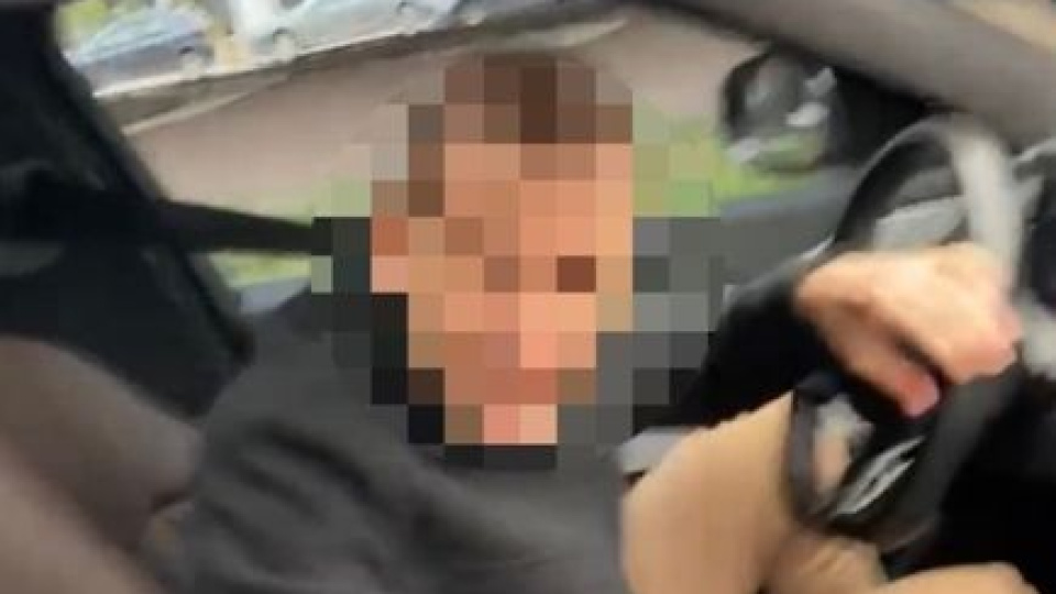 Bebekli aileye silah çeken zanlı yakalandı