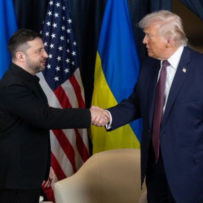 Zelenskiy, Trump ile telefonda konuştu