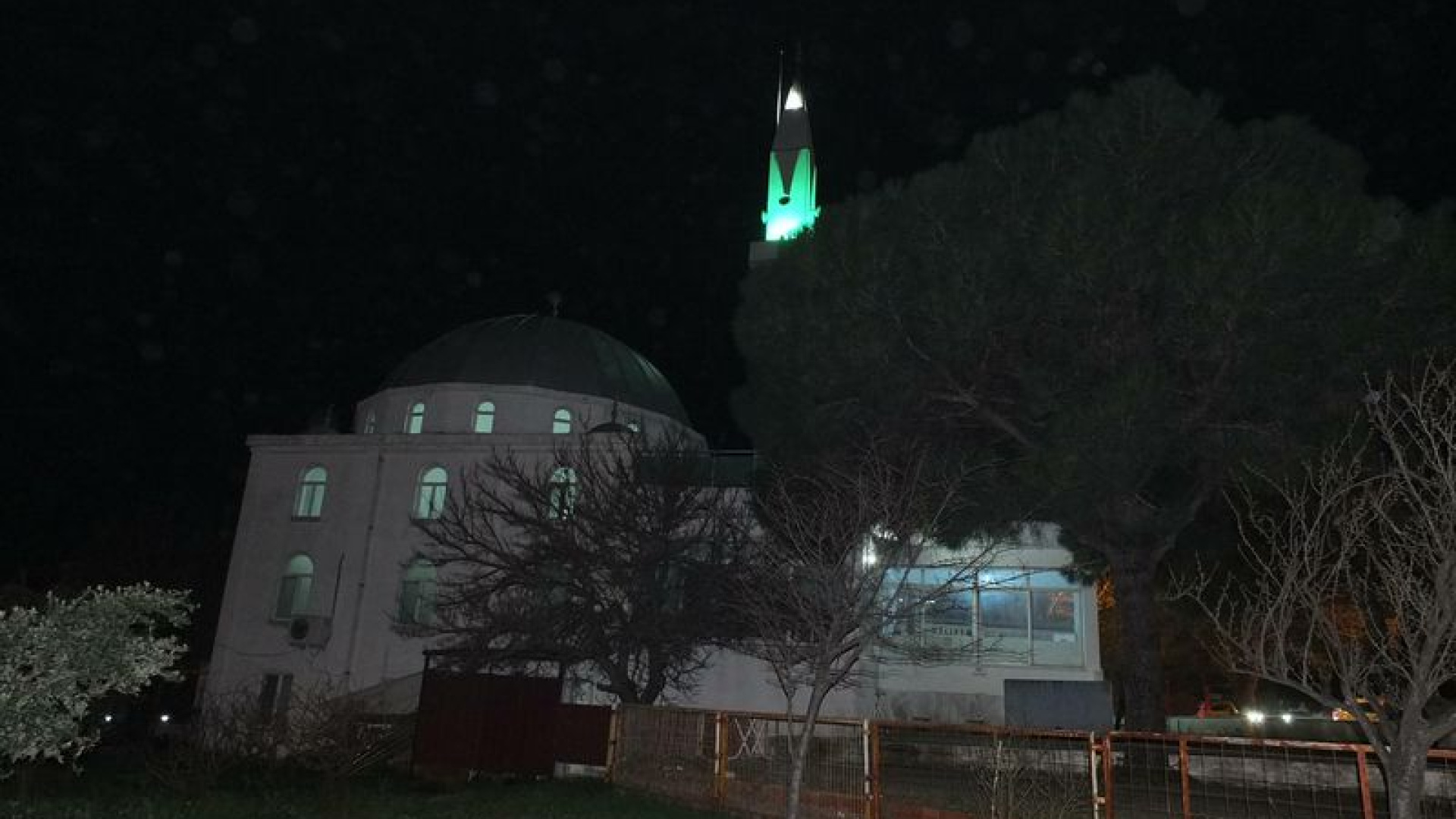 Burhaniye'de Erken Ezan Panik Yaratmıştı: Müftülükten Kritik Açıklama Geldi
