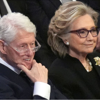 Clinton çifti ifade vermeye hazırlanıyor