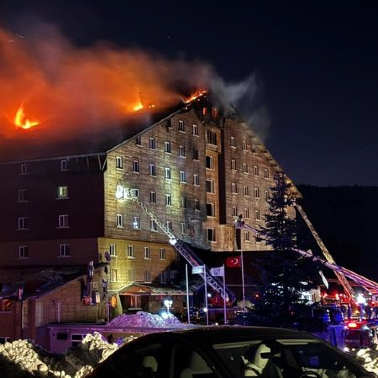 Grand Kartal Otel yangını davası istinafa taşındı