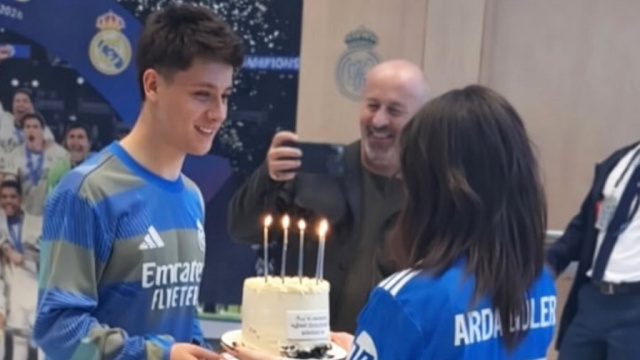 Maç sonrası sürpriz kutlama