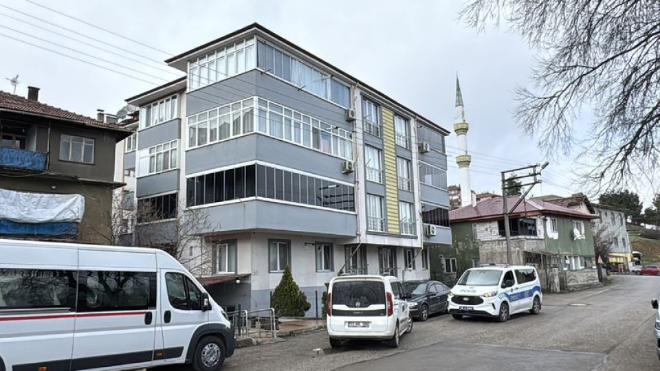 Yaşlı kadın evinde ölü bulundu